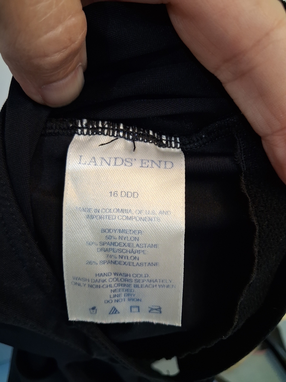 Lands' End Black Ruched One-Piece Swimsuit - Picture 5 of 6